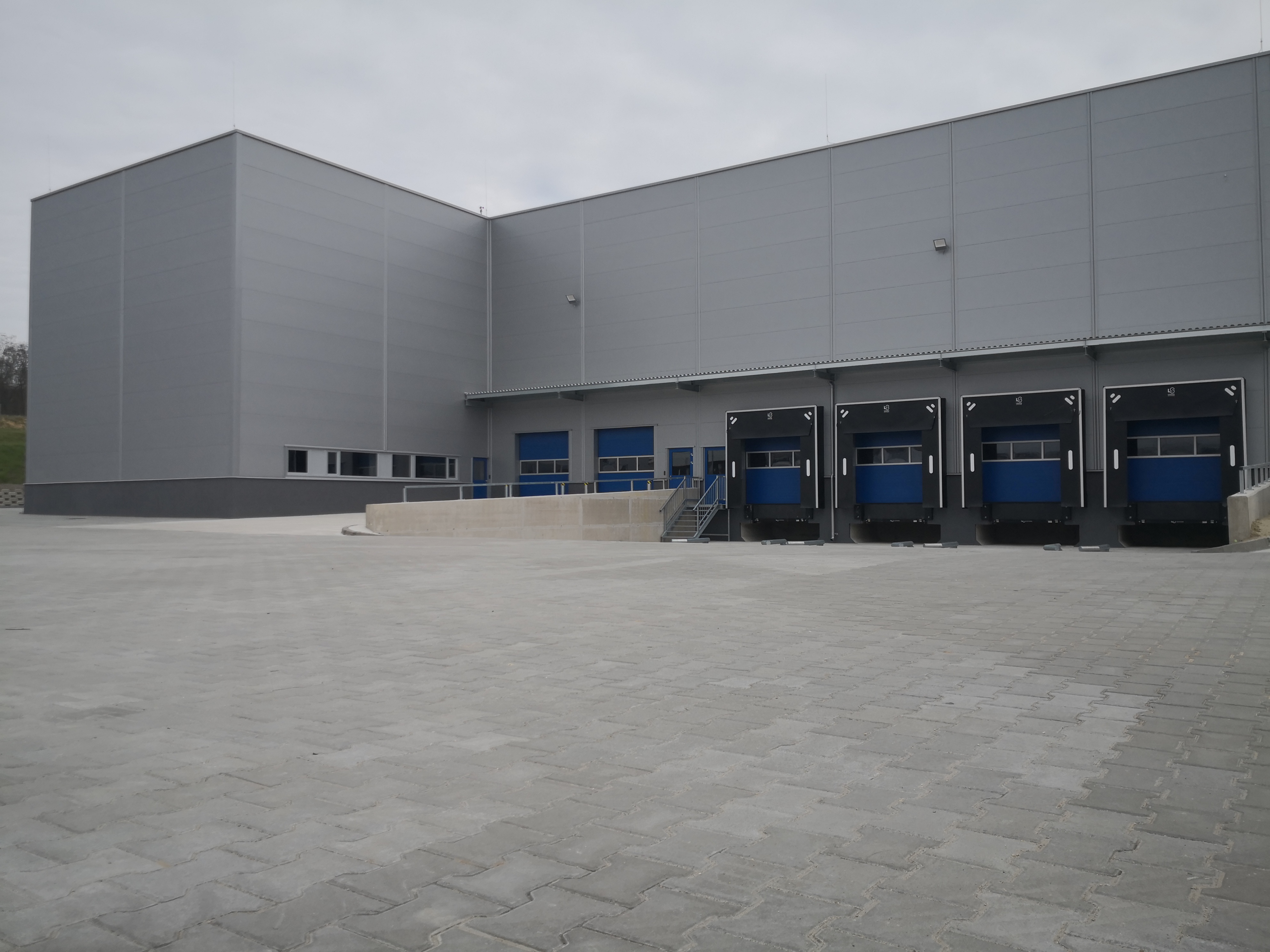Warehouse at Biatorbágy delivered ahead of schedule